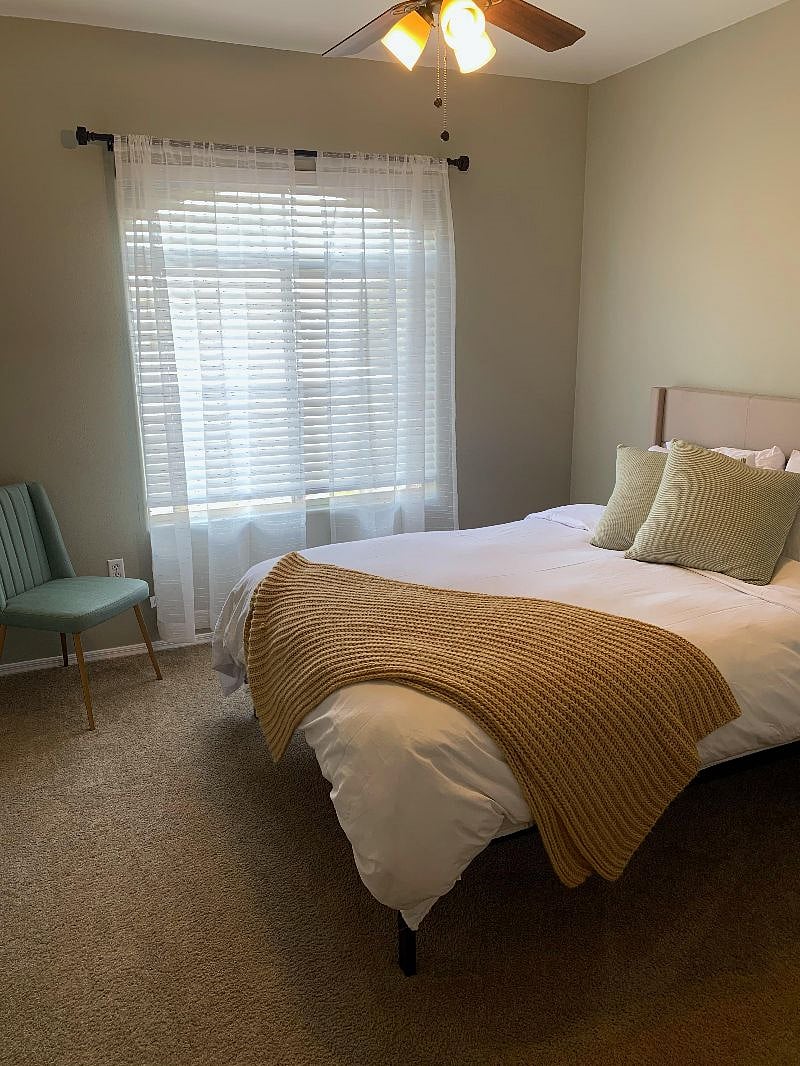 Furnished Finder property 360332_1 photo 7