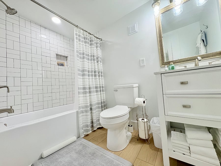 Furnished Finder property 360431_2 photo 7