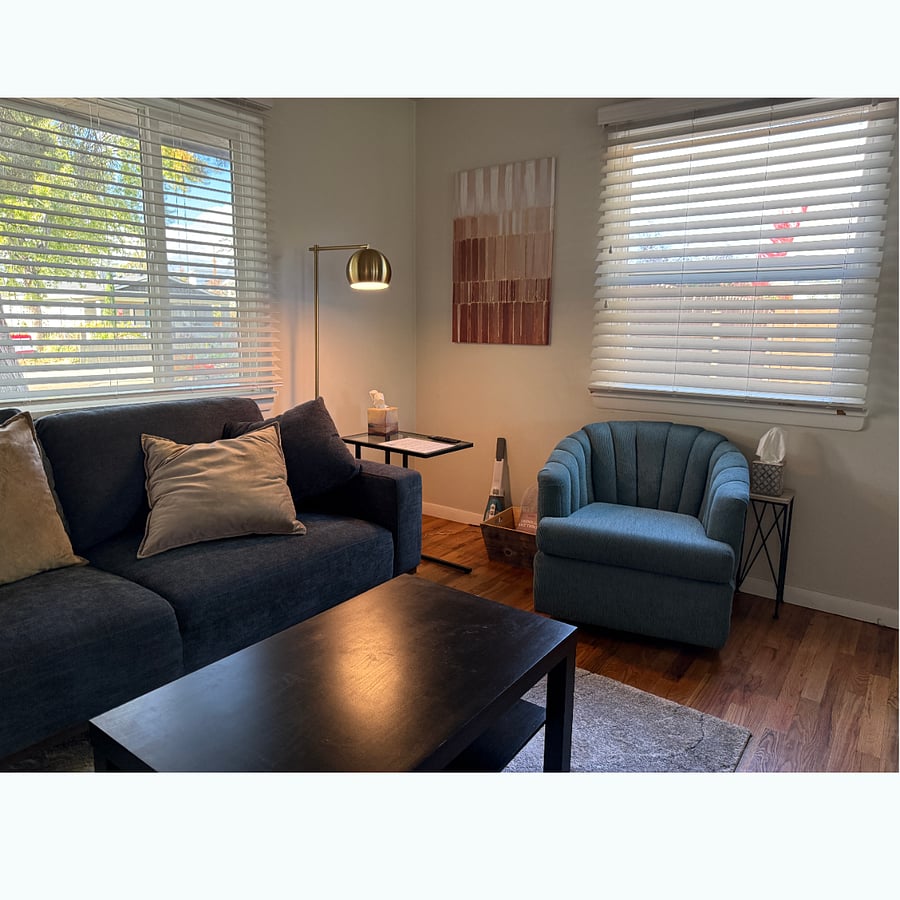 Warm and cozy interior to welcome you home. 