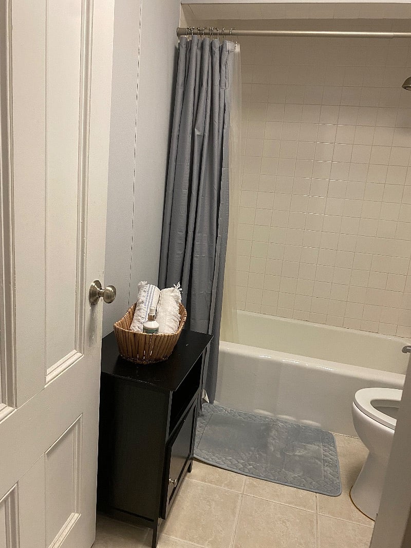Furnished Finder property 360470_1 photo 9