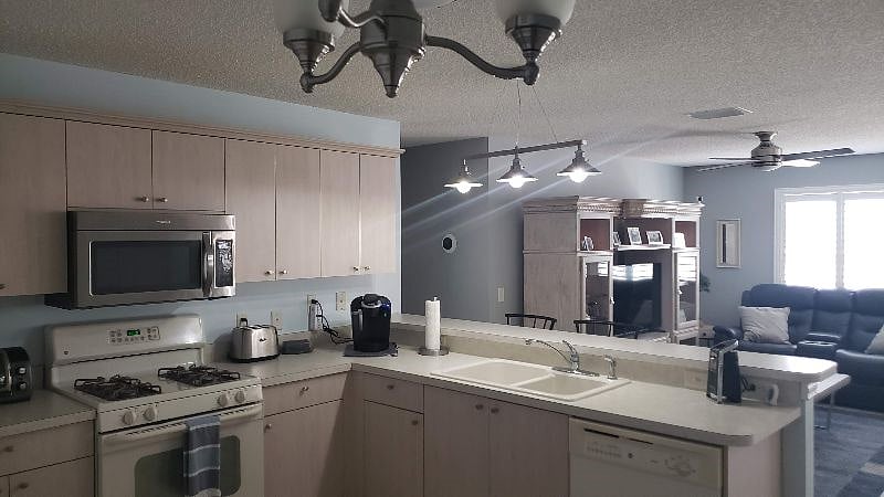Furnished Finder property 360471_1 photo 7