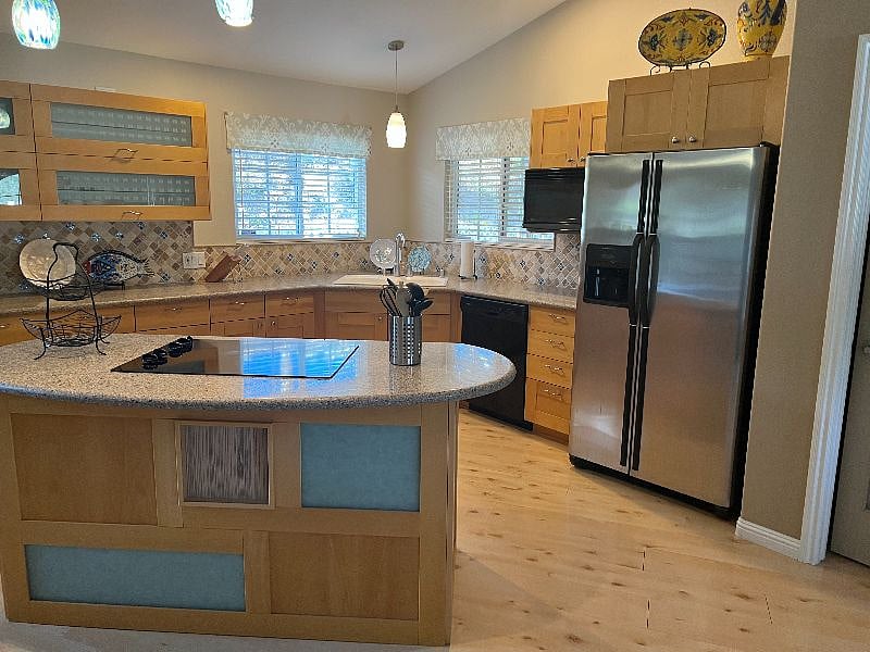 Furnished Finder property 360500_1 photo 3