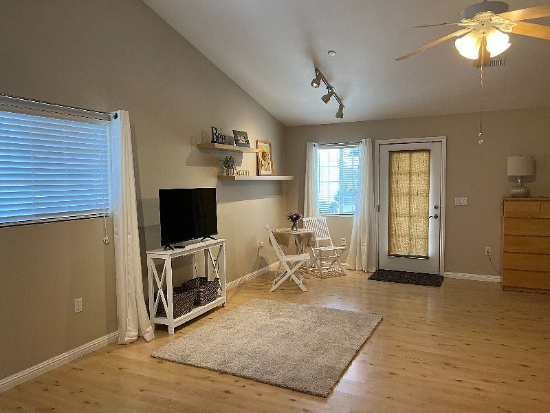 Furnished Finder property 360500_1 photo 7