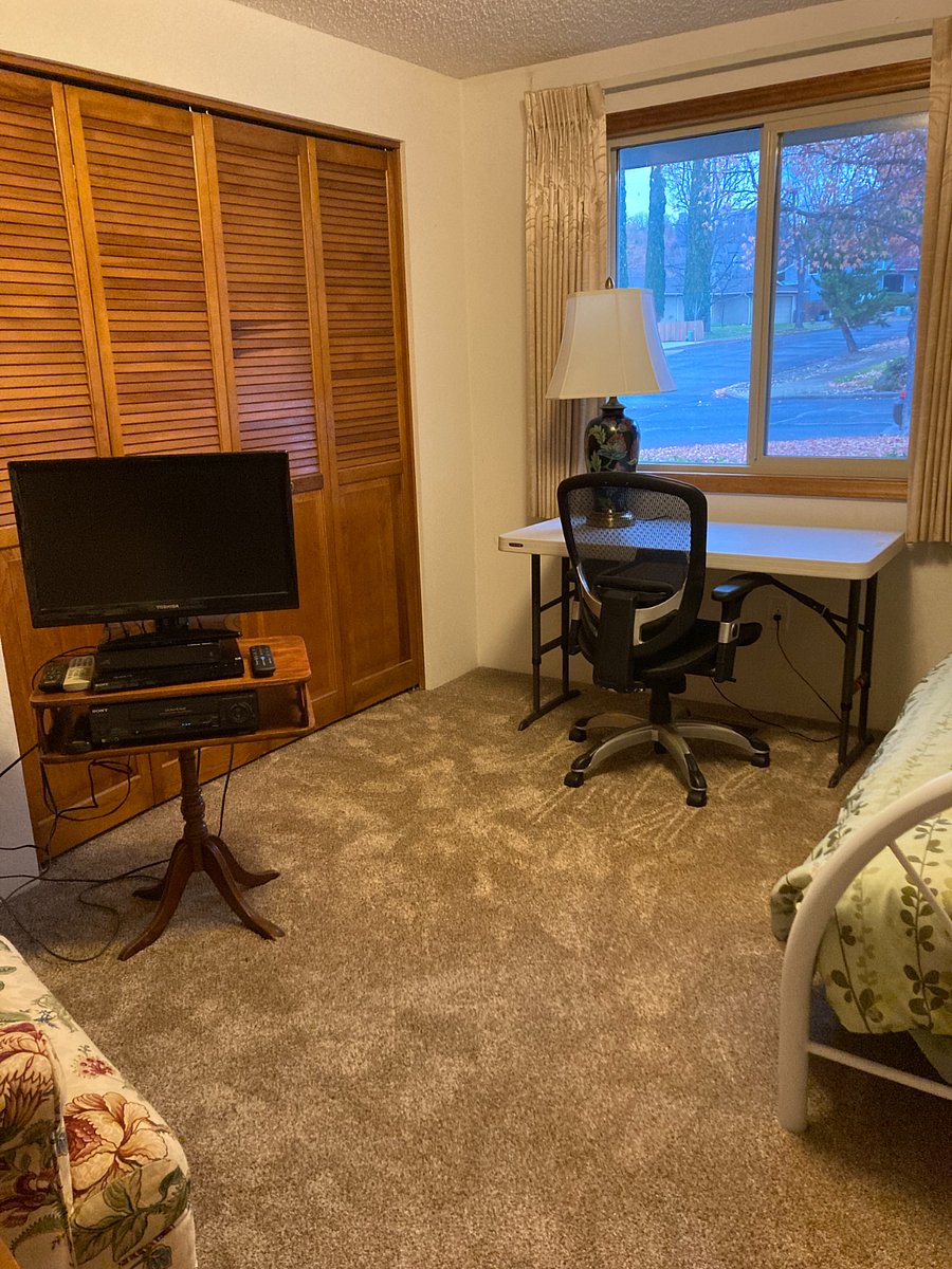 Furnished Finder property 360543_2 photo 6