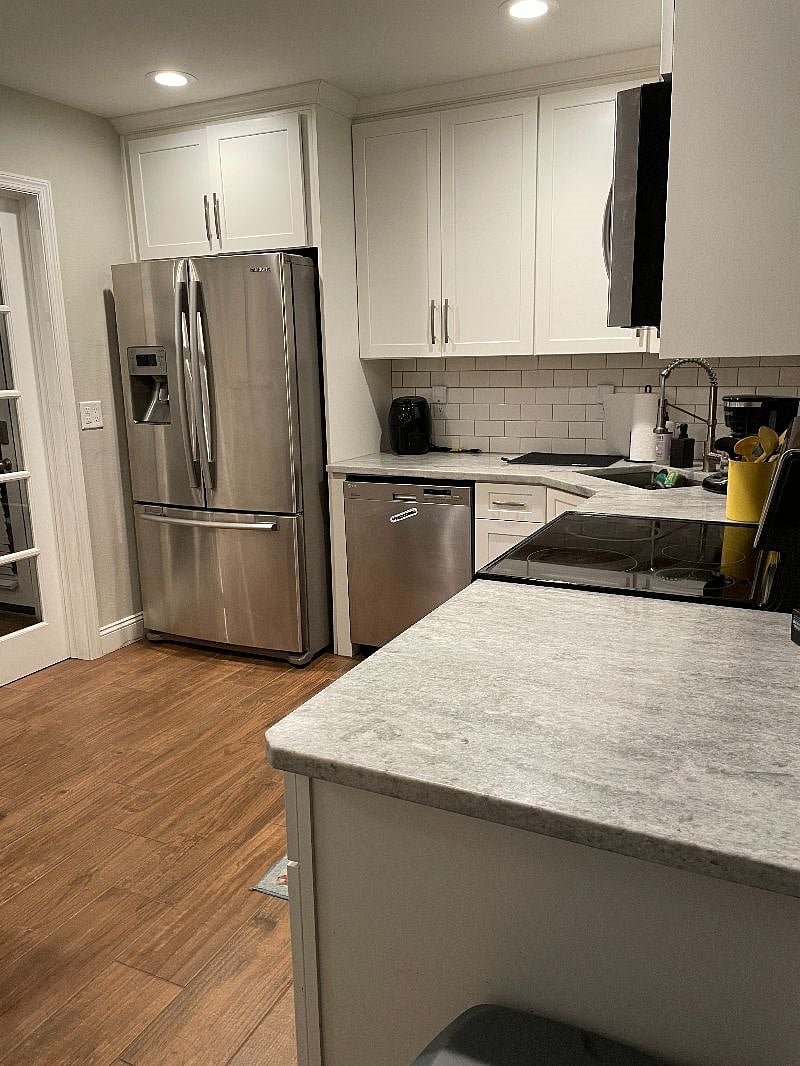 Furnished Finder property 360560_1 photo 5