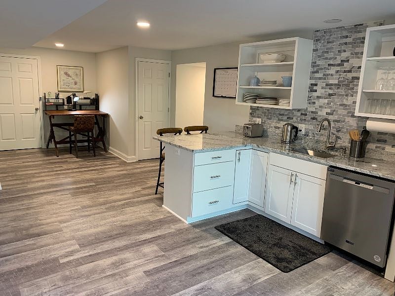 Furnished Finder property 360638_1 photo 6