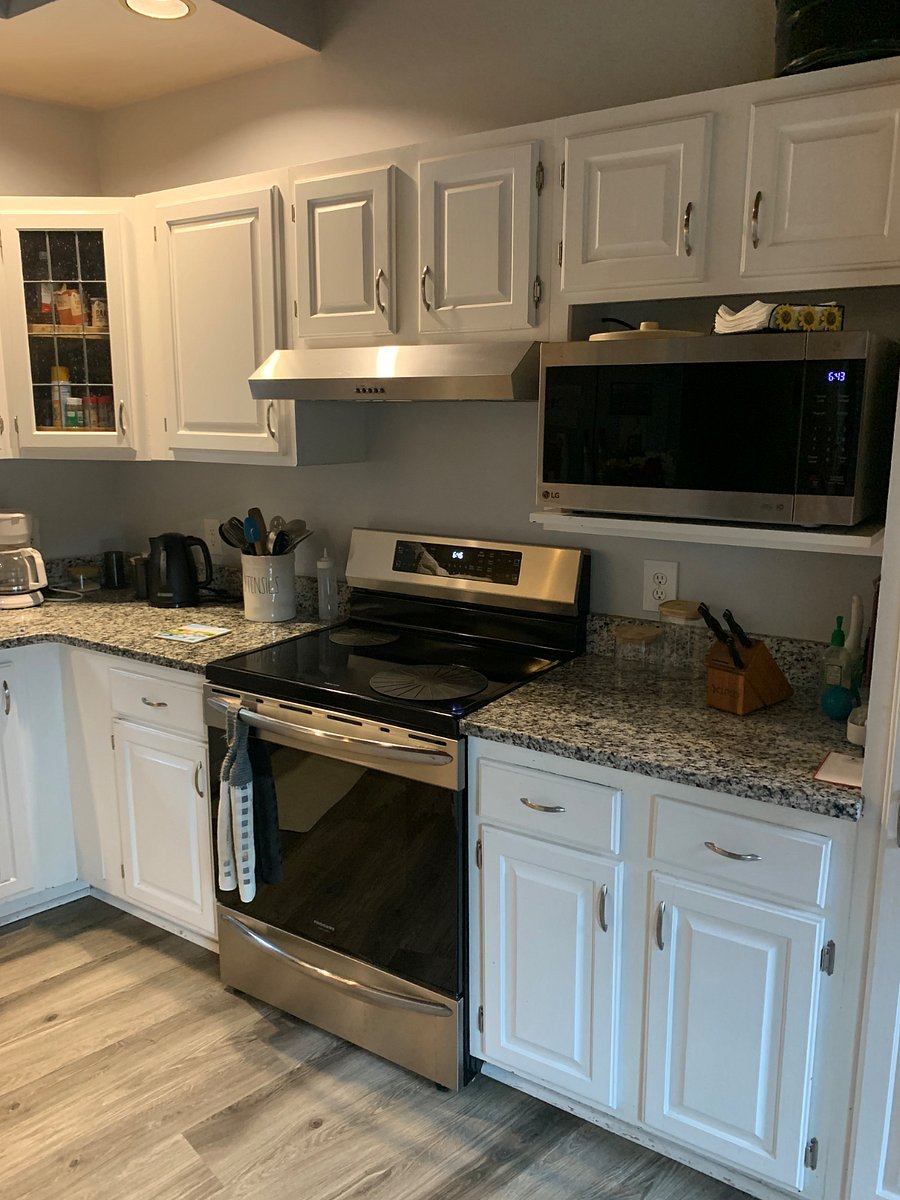 Furnished Finder property 360644_2 photo 5