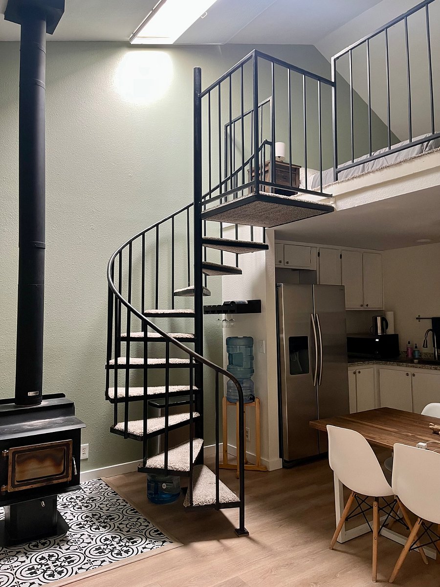 Furnished Finder property 360655_1 photo 4