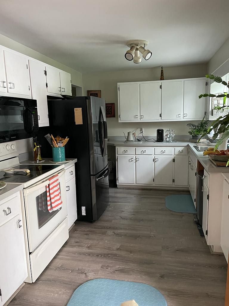 Furnished Finder property 360700_1 photo 8