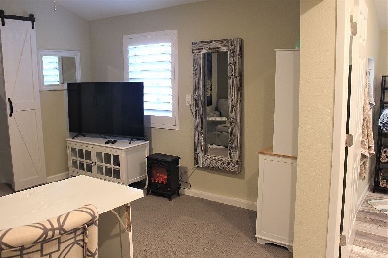 Furnished Finder property 360712_1 photo 4