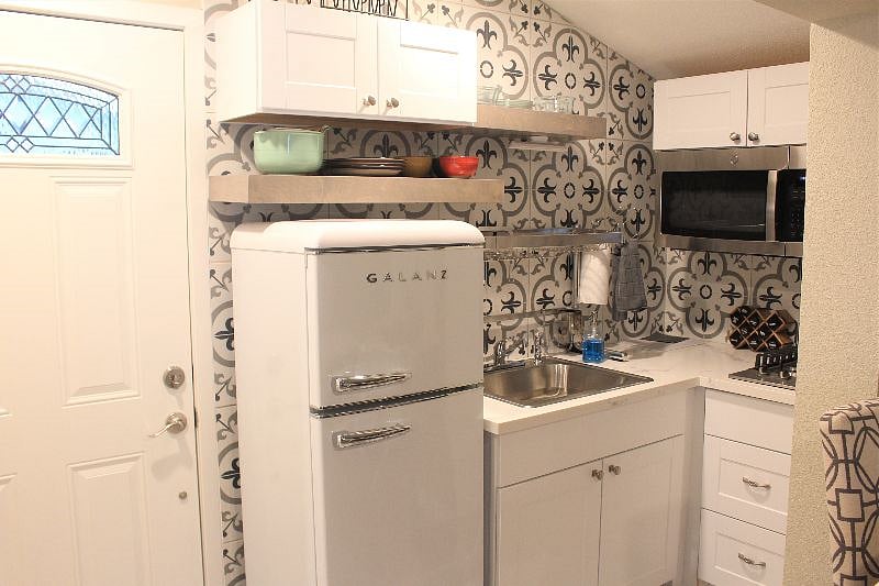 Furnished Finder property 360712_1 photo 8