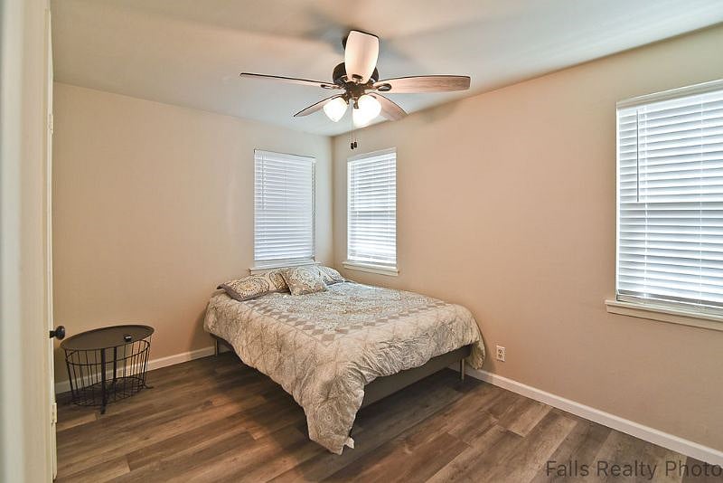 Furnished Finder property 360723_1 photo 7