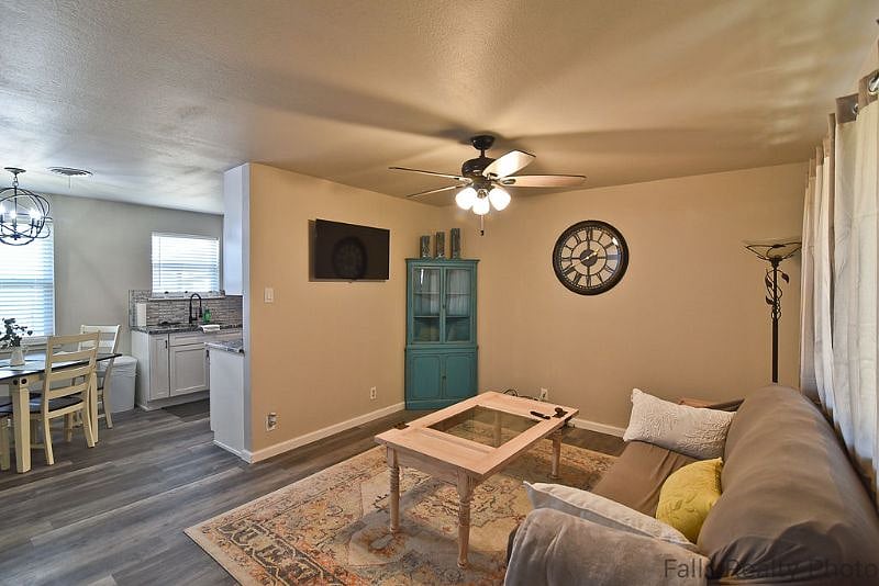 Furnished Finder property 360723_1 photo 5