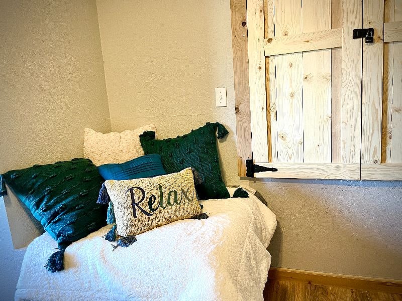 Furnished Finder property 360791_1 photo 7