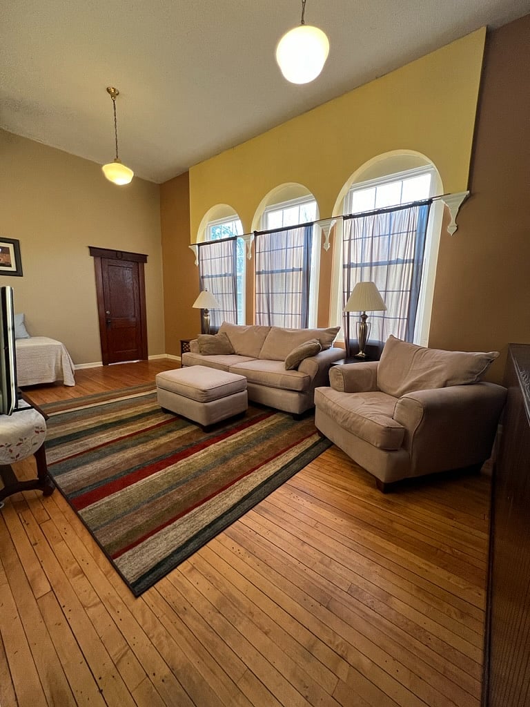 Furnished Finder property 360795_2 photo 1