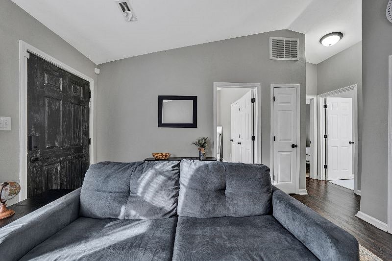 Furnished Finder property 360829_1 photo 6