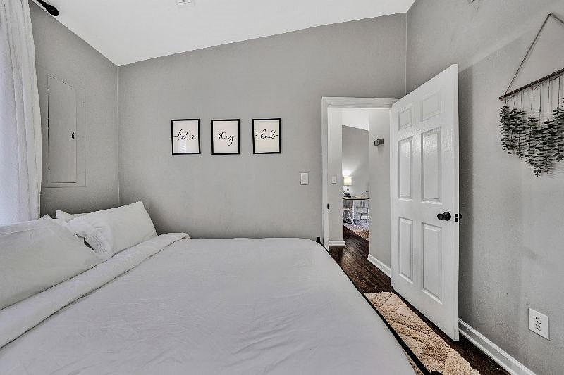 Furnished Finder property 360829_1 photo 18