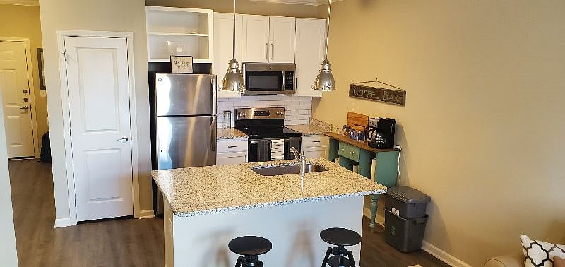 Furnished Finder property 360856_1 photo 5