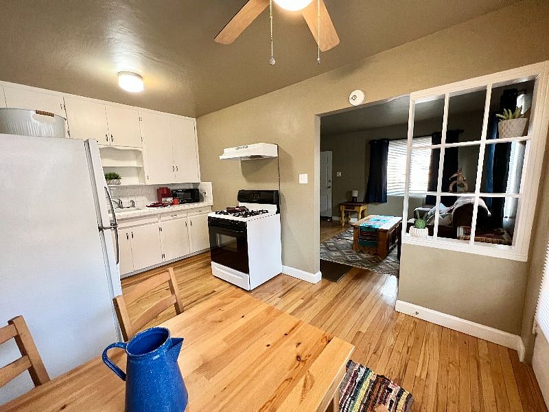 Furnished Finder property 360886_2 photo 9