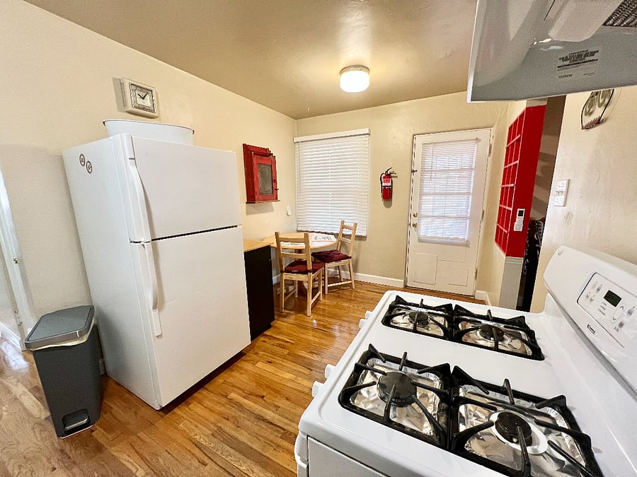 Furnished Finder property 360886_2 photo 22