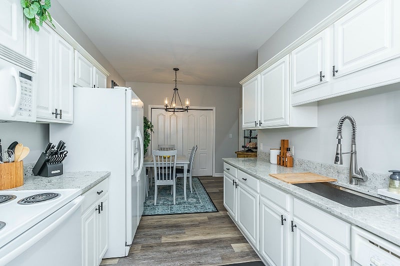 Furnished Finder property 360903_1 photo 10