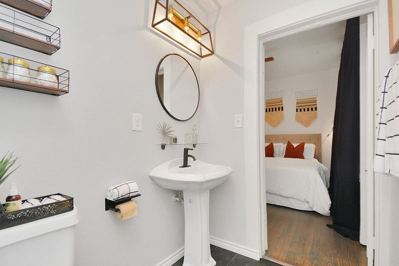 Furnished Finder property 360967_1 photo 9