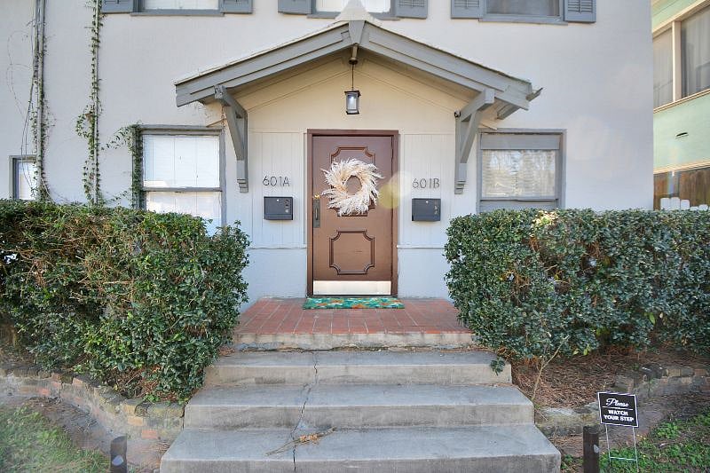 Furnished Finder property 360967_2 photo 2