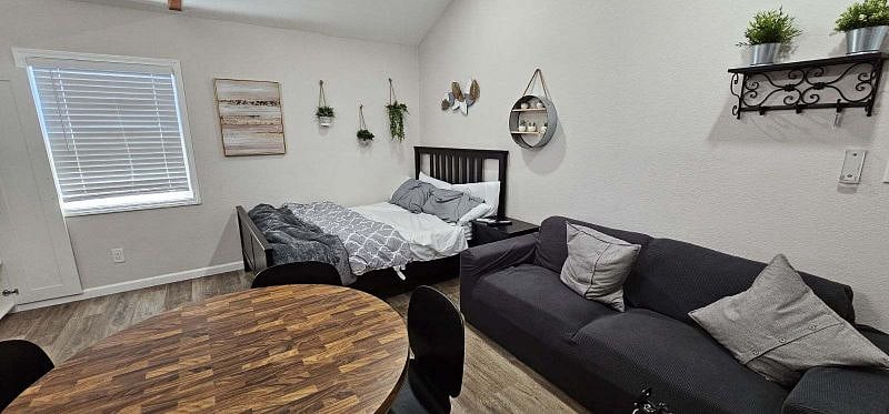 Furnished Finder property 360994_4 photo 17