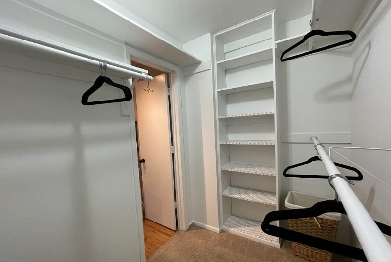 Walk-in closet