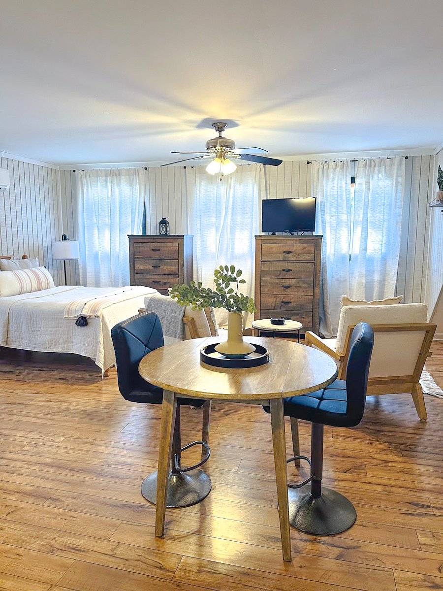 Furnished Finder property 361104_1 photo 2