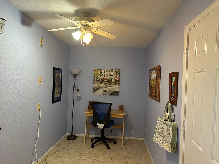 Convenient and quiet office area