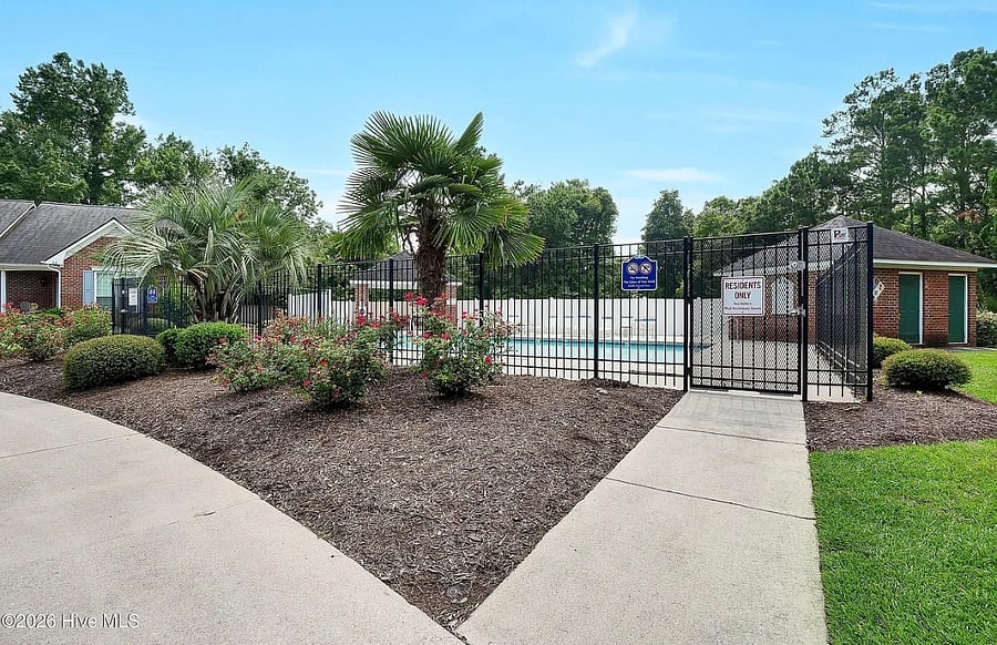 Furnished Finder property 361200_1 photo 16