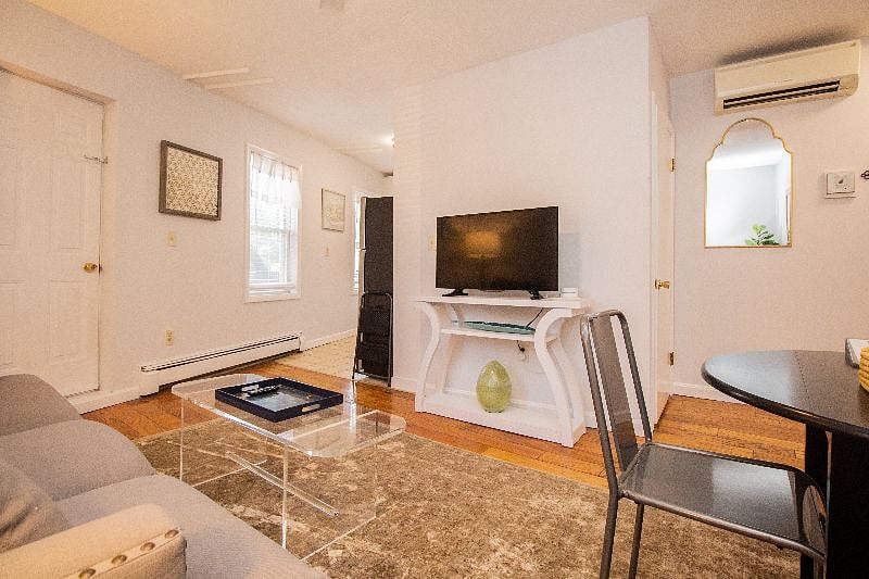 Furnished Finder property 361433_1 photo 4