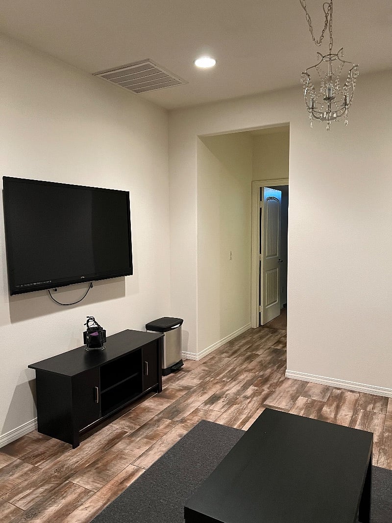 Furnished Finder property 361451_1 photo 3