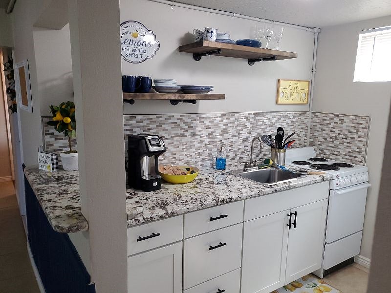 Furnished Finder property 361482_2 photo 8