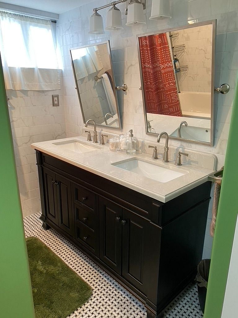 Double vanity with plenty of storage underneath