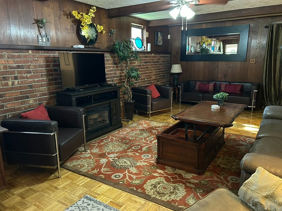 double lazy boy couch with lift top table