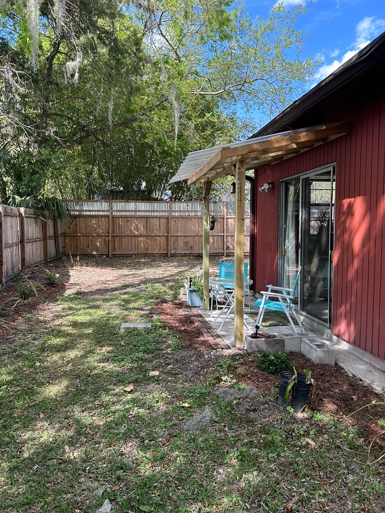 side yard