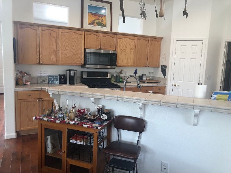 Fully furnished kitchen