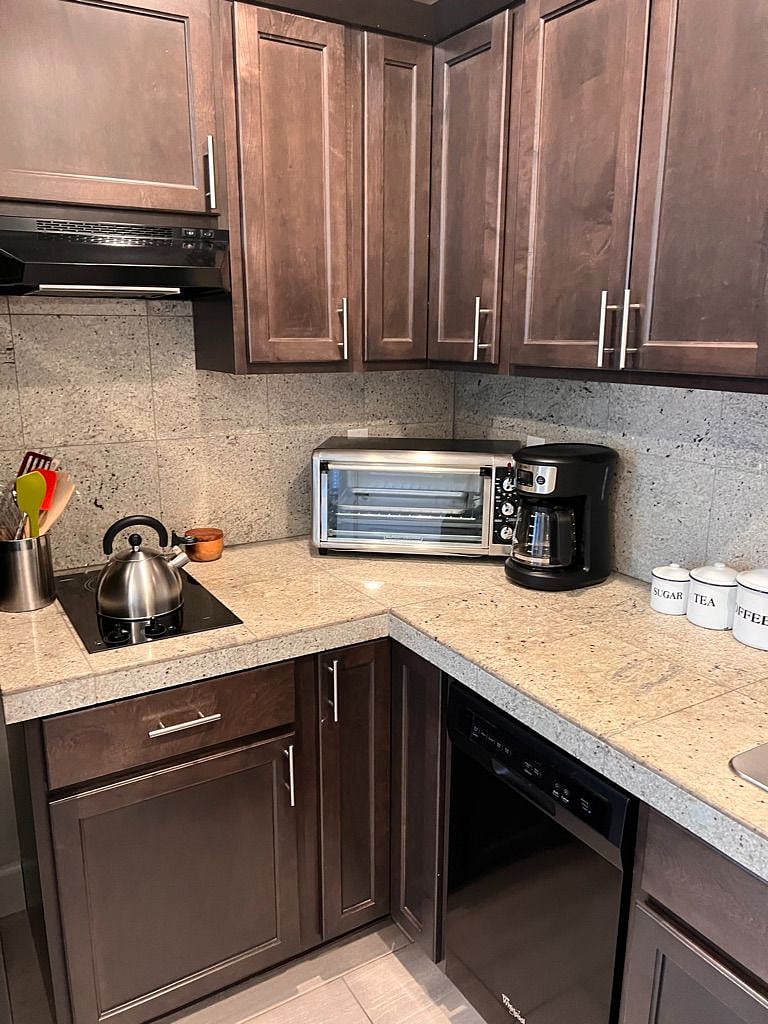Furnished Finder property 361791_1 photo 15