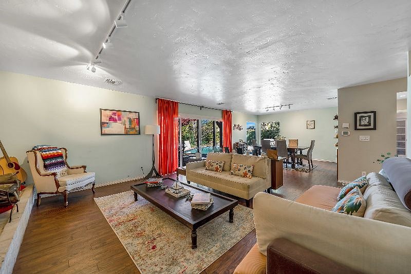 Furnished Finder property 361817_1 photo 8