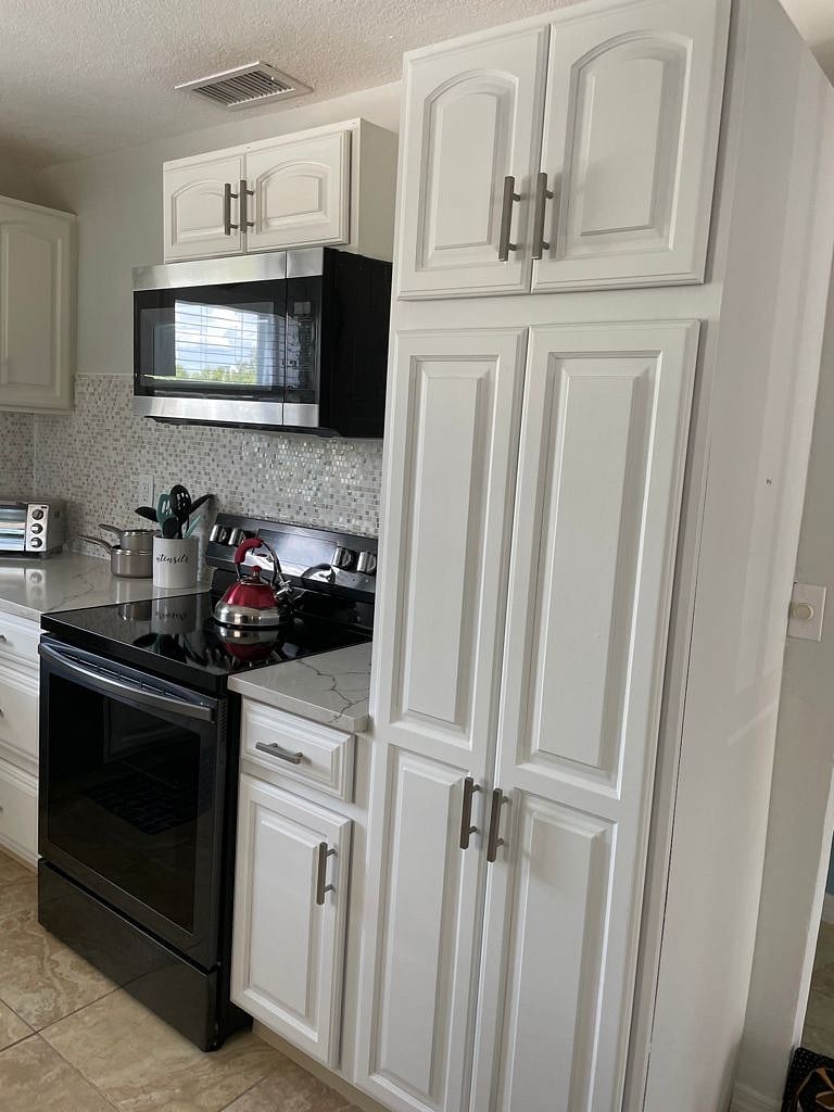 Furnished Finder property 361870_1 photo 3