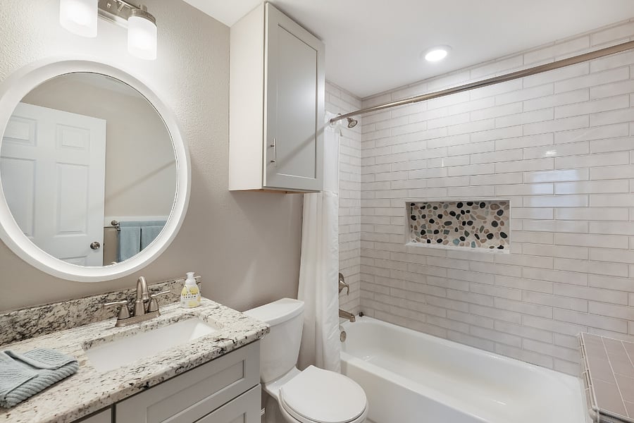 Beautifully renovated tile shower/tub bathroom