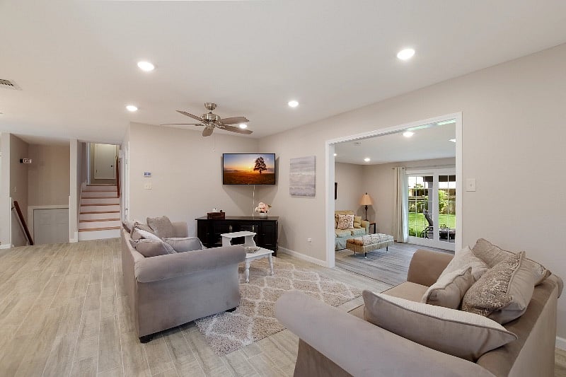 3 Sitting areas for plenty of living space