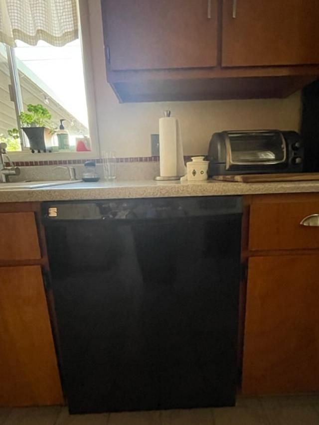 Dishwasher and Toaster Oven-replaced with air fryer :)