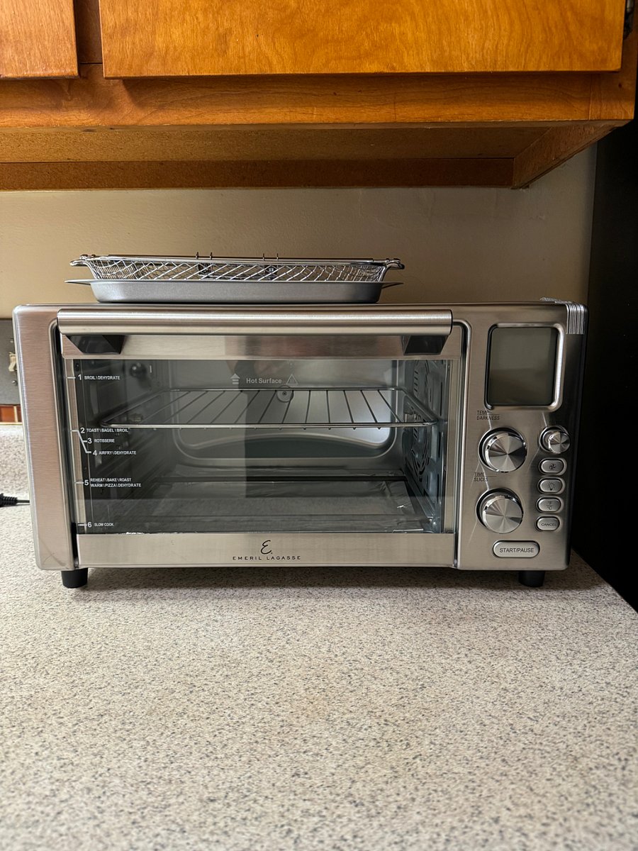 New air fryer, toaster oven gizmo.