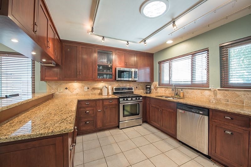 Furnished Finder property 362013_1 photo 1
