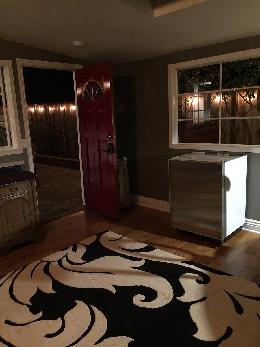 Furnished Finder property 362381_3 photo 4