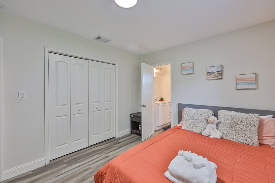 Furnished Finder property 362570_1 photo 26
