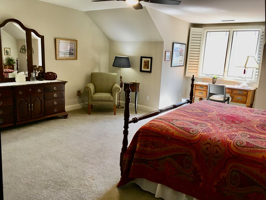 Reading nook chair and office area to work on your laptops.